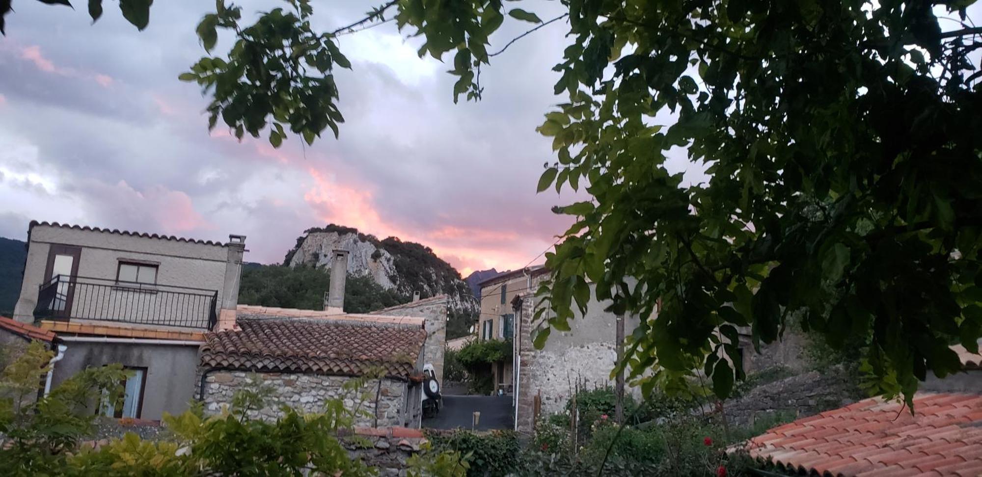 Ferienwohnung Le Balcon Camps-sur-l'Agly Exterior foto